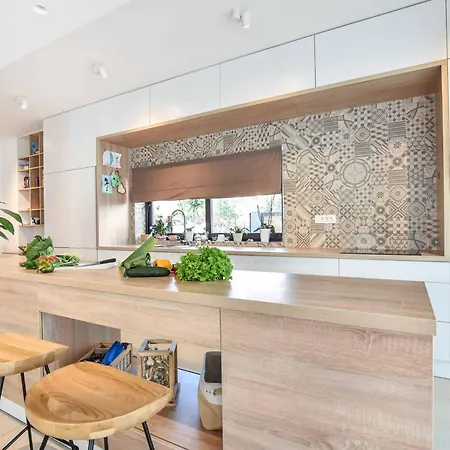 Light Star I * Kaštela