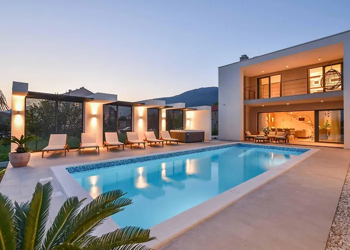 Villa Light Star I *